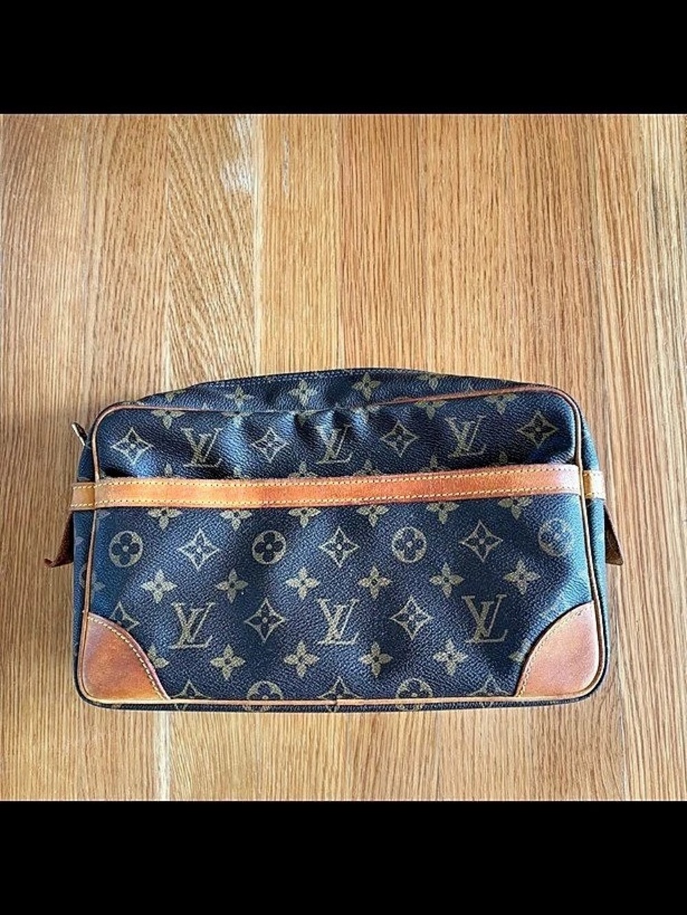 Louis Vuitton Toiletry Pouch 26 Monogram Cosmetic Pouch Brown